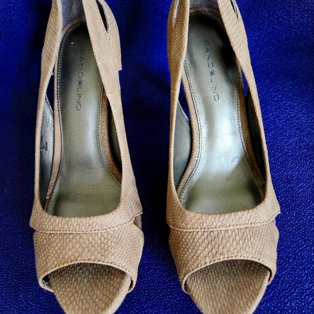Bandaging Tan Peep Toe Pumps 6 1/2